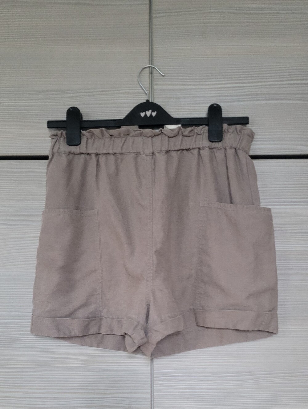 New Aritzia Wiilfred Free Linen blend Paperbag Shorts,Taupe,M